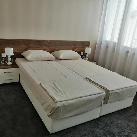 джорджия Πανσιόν 3*