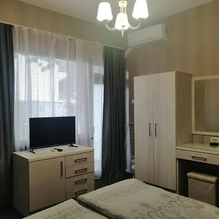 Πανσιόν джорджия Kiten (Burgas)