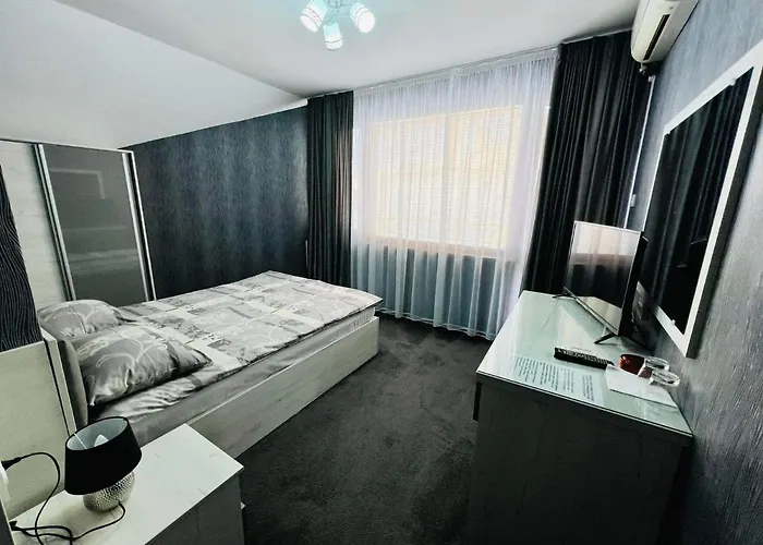 джорджия Китен